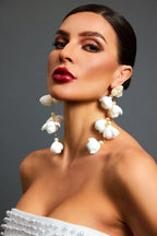 Pendientes de Camelia – Flor Blanca y Perlas