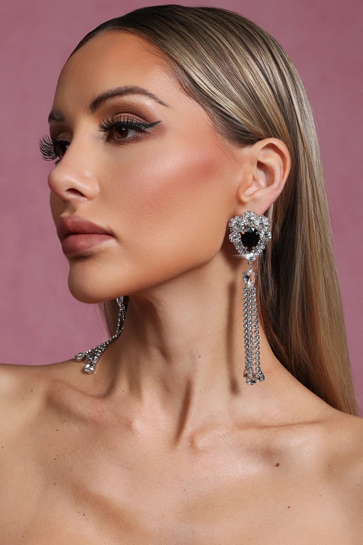 Pendientes Liora – Corazón Negro