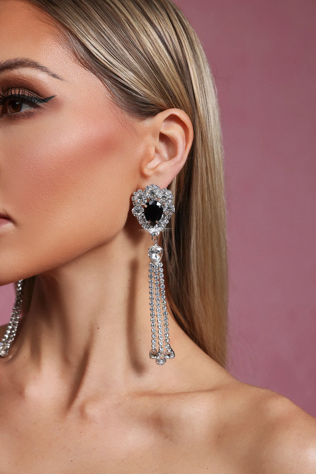 Pendientes Liora – Corazón Negro