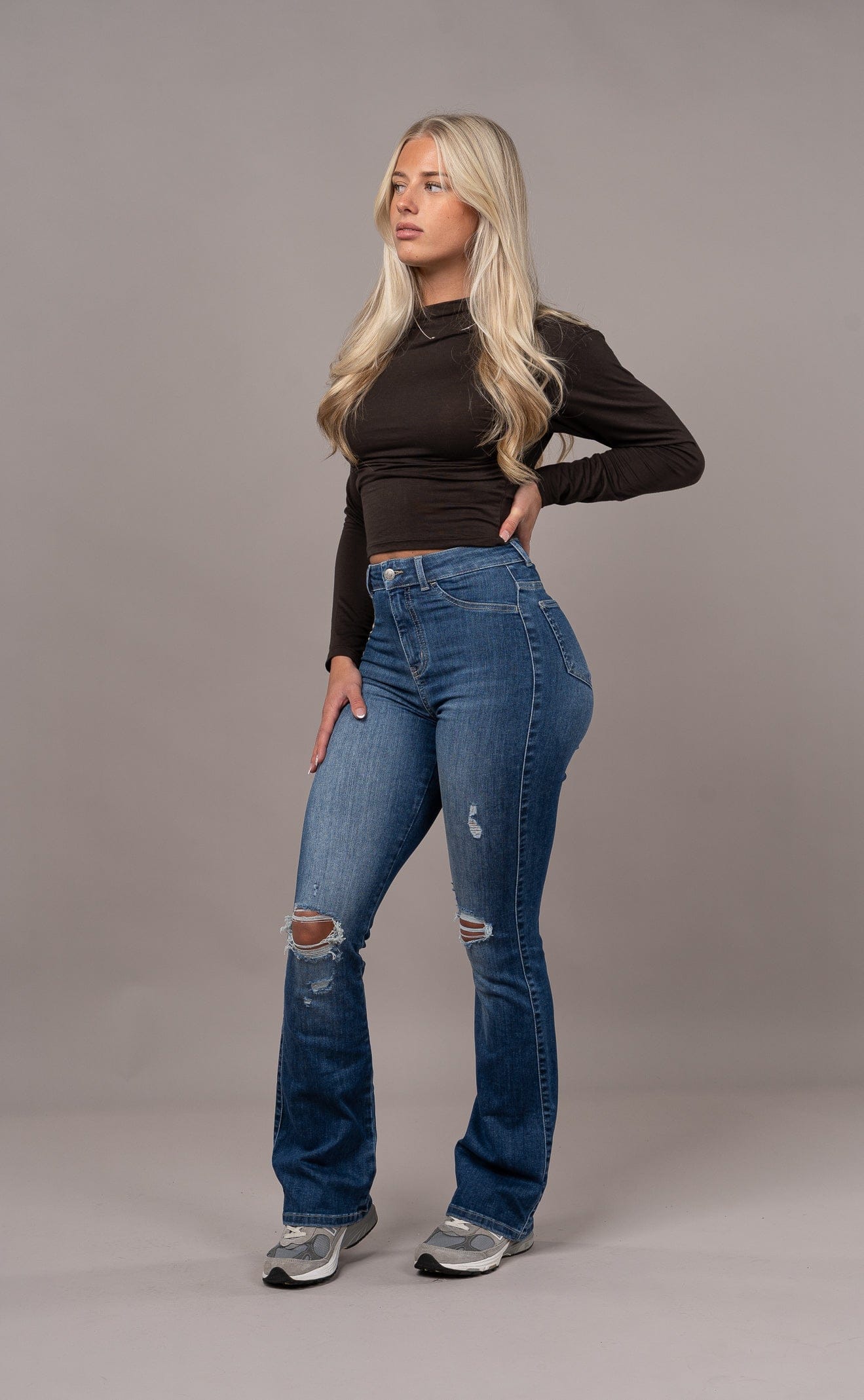 Vaqueros Acampanados Rotos - Azul zafiro