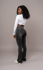 Vaqueros Acampanados Talle Alto - Negro Desgastado