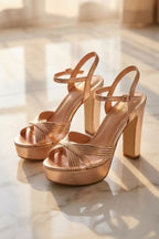 Zapatos Soledad Dorado de tacón